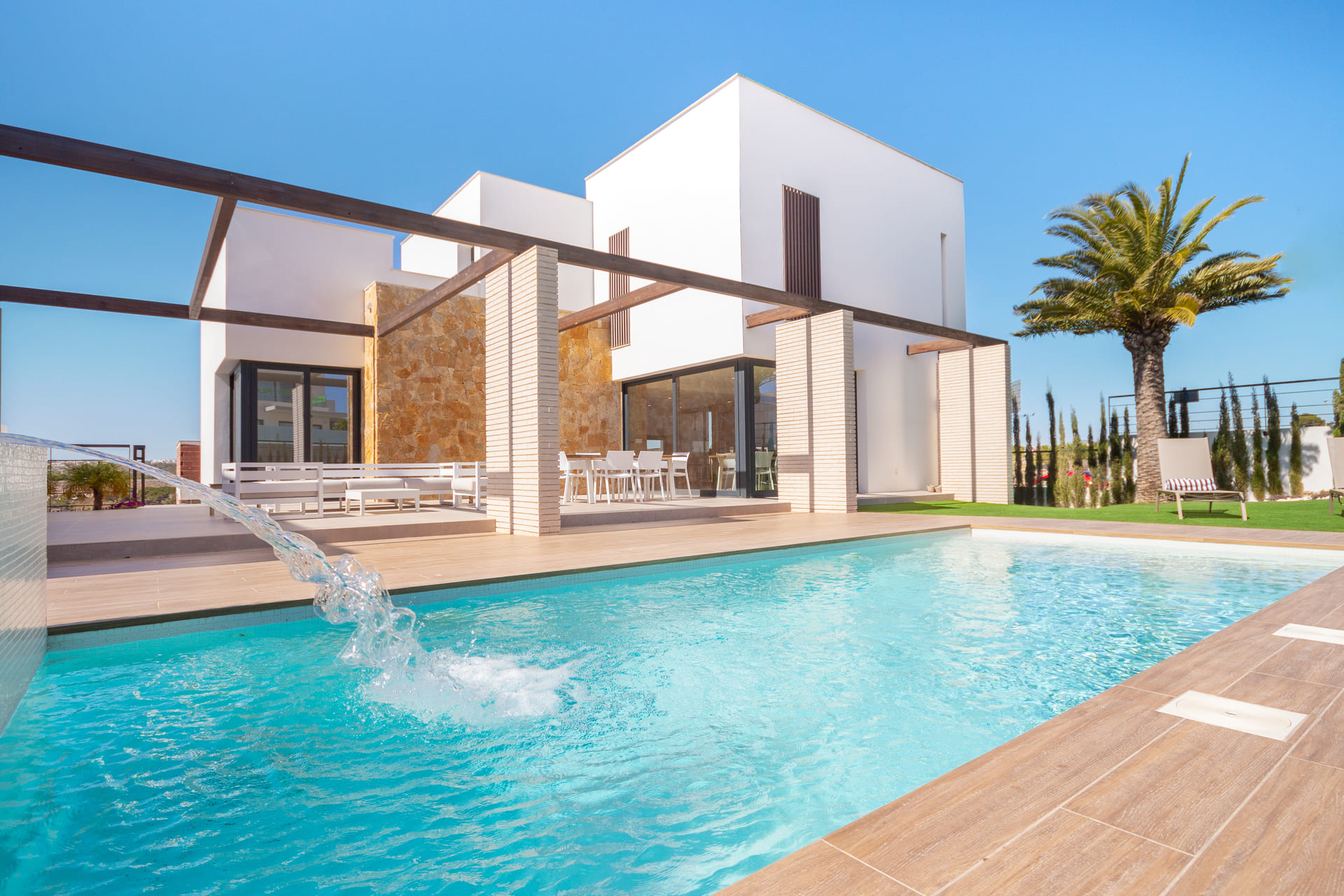 23